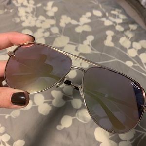 Gently used QUAY Australia sunglasses 🖤